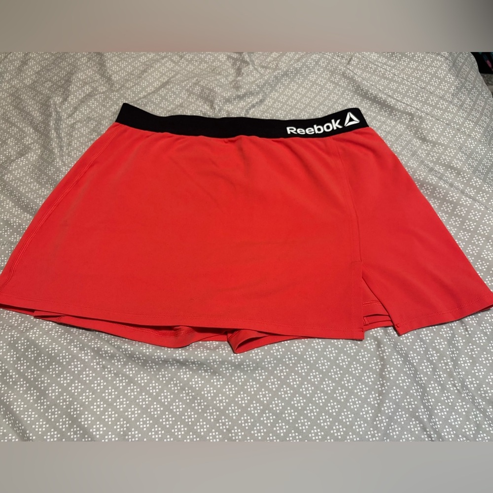 Reebok Women's Red, Mint and White Skorts Set with Black Waistband